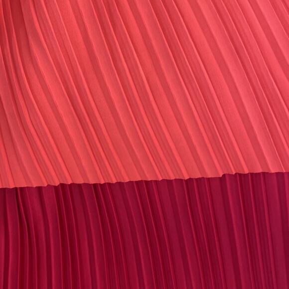 Xhilaration Reversible Pleated High Low Skirt - Picture 5 of 8